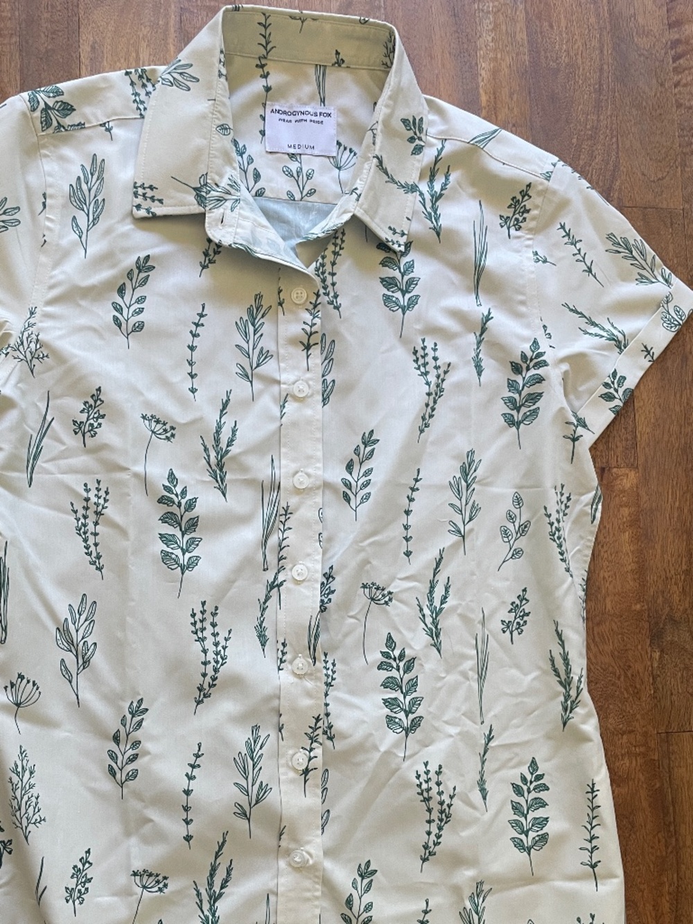 Androgynous Fox “The Cam” short sleeve button up shirt